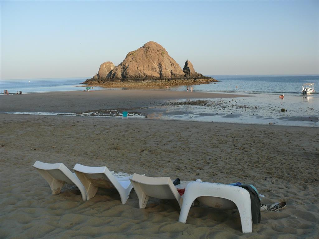 Snoopy Island & Al Aqah Beach
