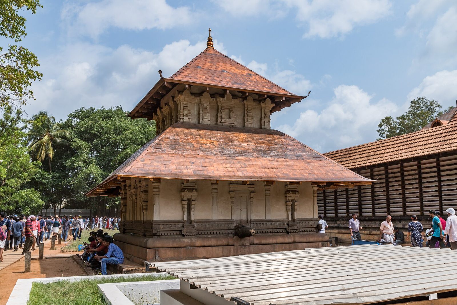 Vadakkumnathan Temple