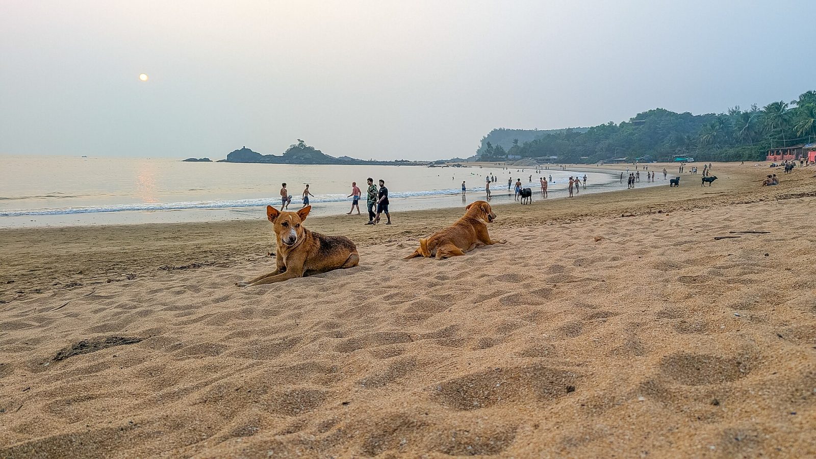 Om Beach, Gokarna