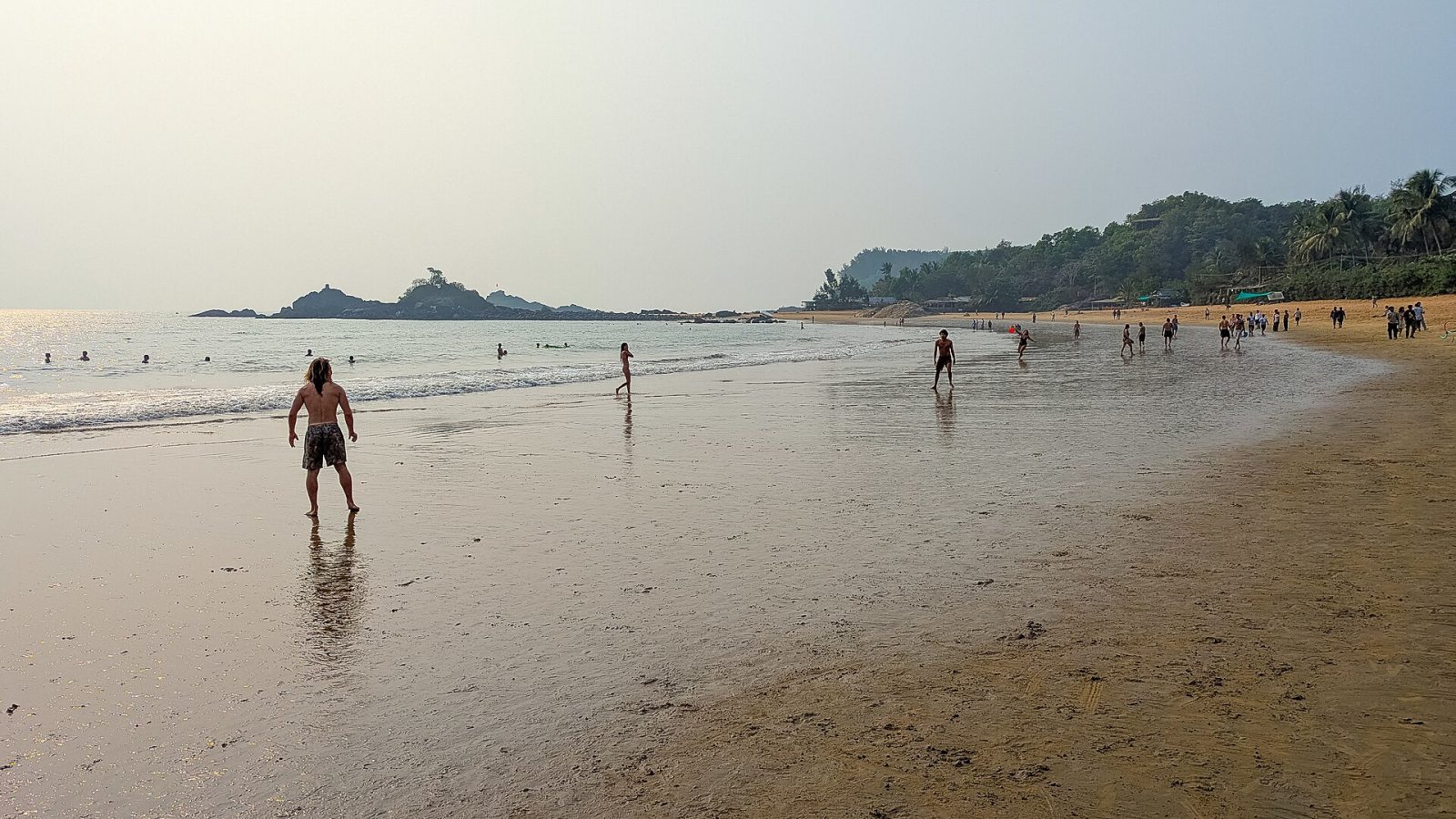 Om Beach, Gokarna