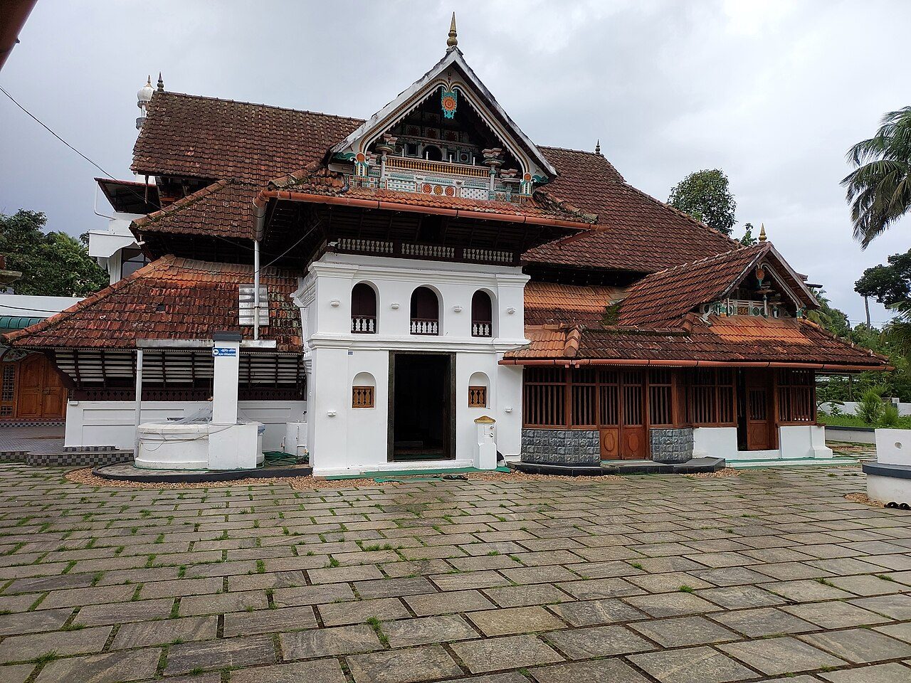 Thazhathangady Juma Masjid