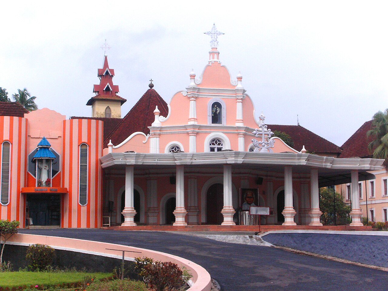 Mannanam St Joseph's Monastery