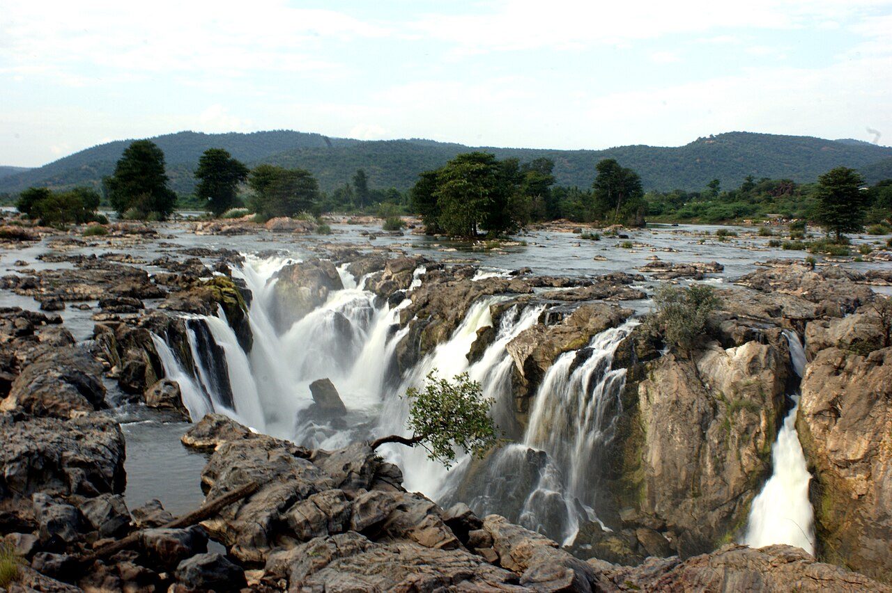 Hogenakkal Falls
