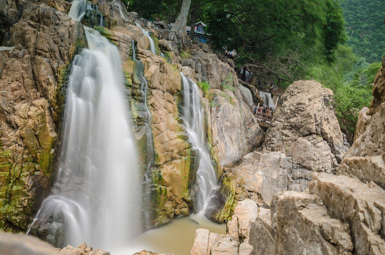 Hogenakkal Falls