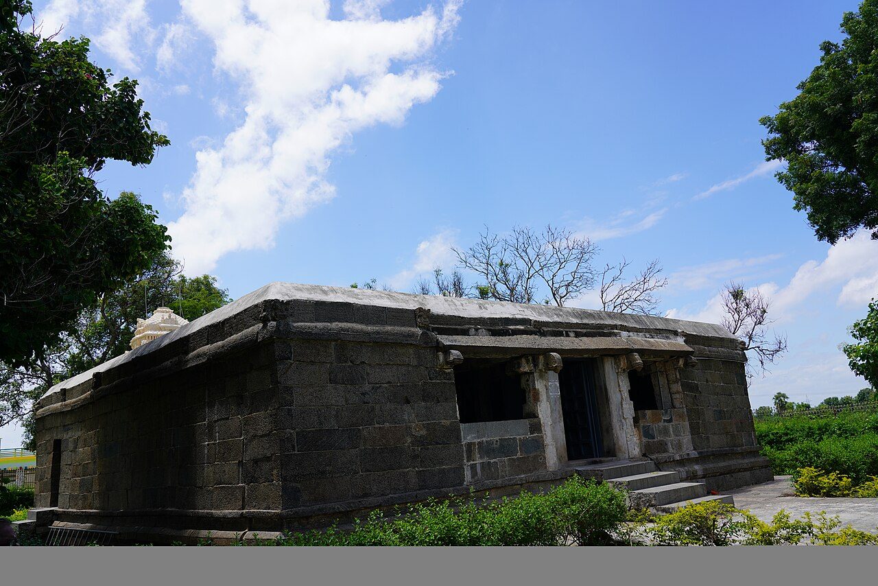 The mahamandapa from the south side.