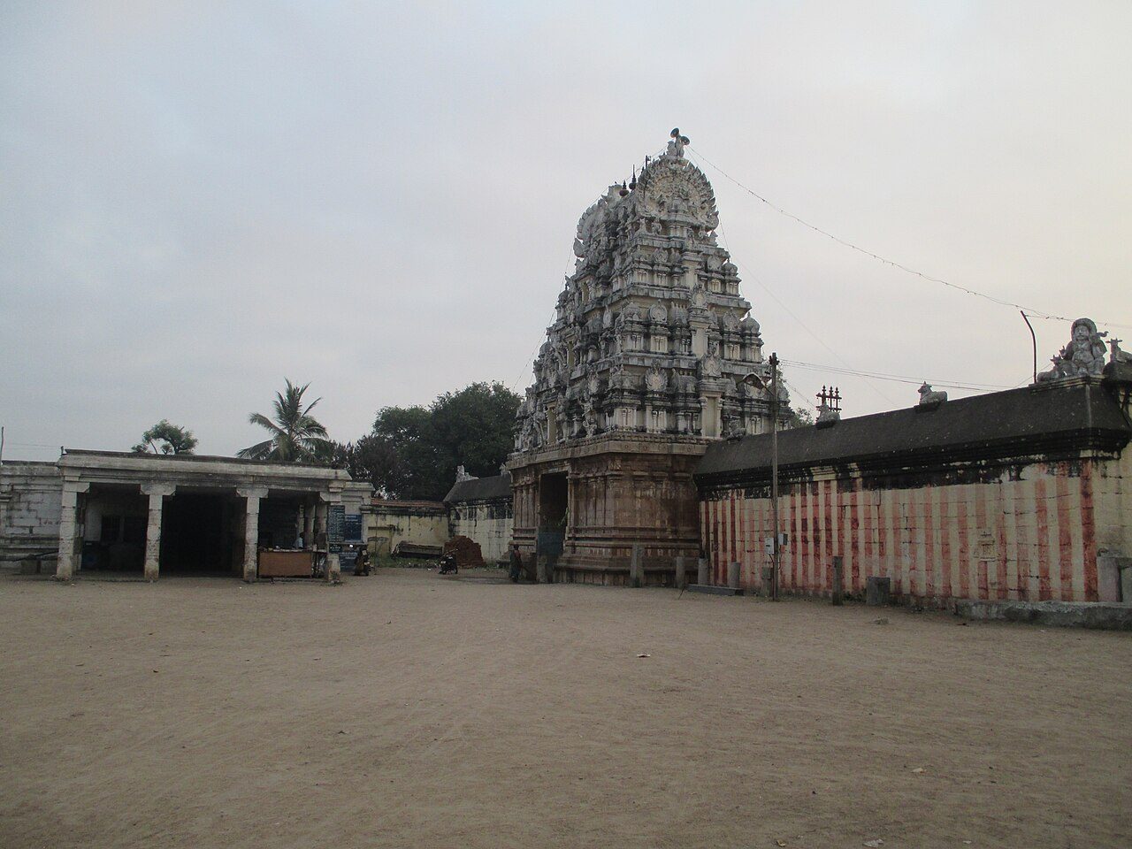Veerateeswarar Temple Thirukovilur