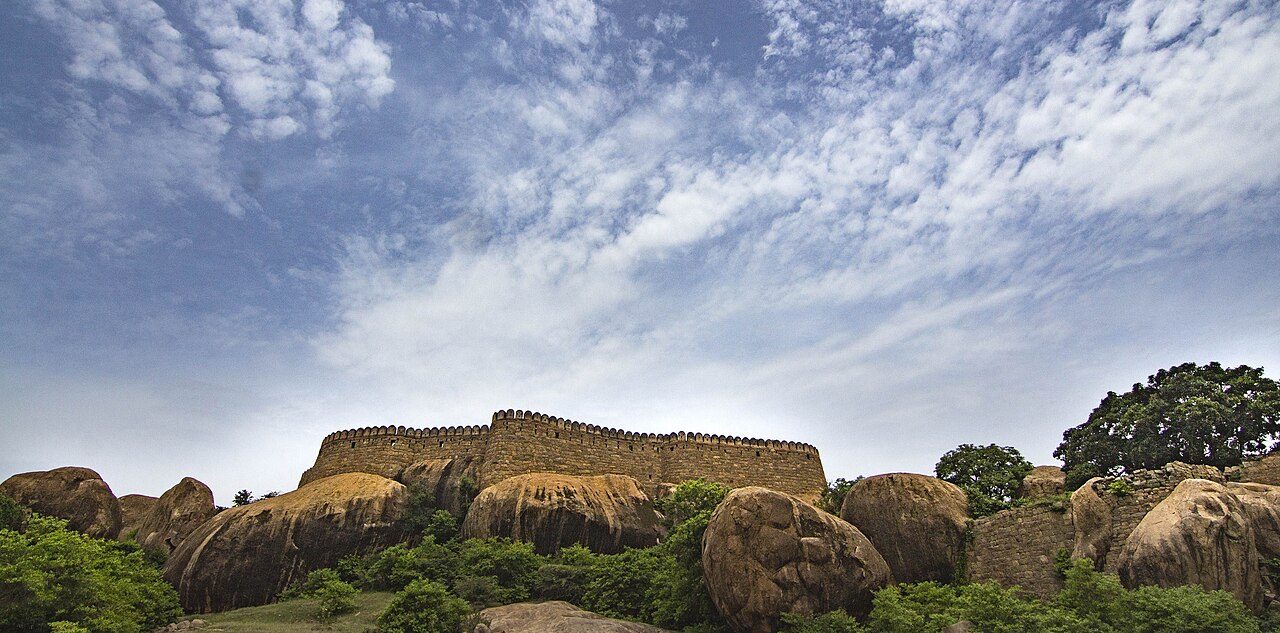Thirumayam Fort