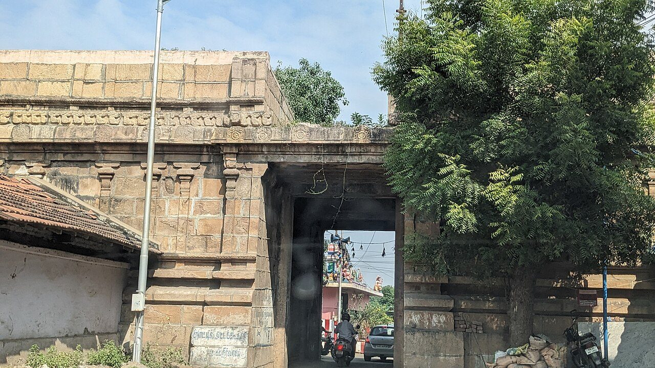 Jambukeswarar Temple Thiruvanaikaval