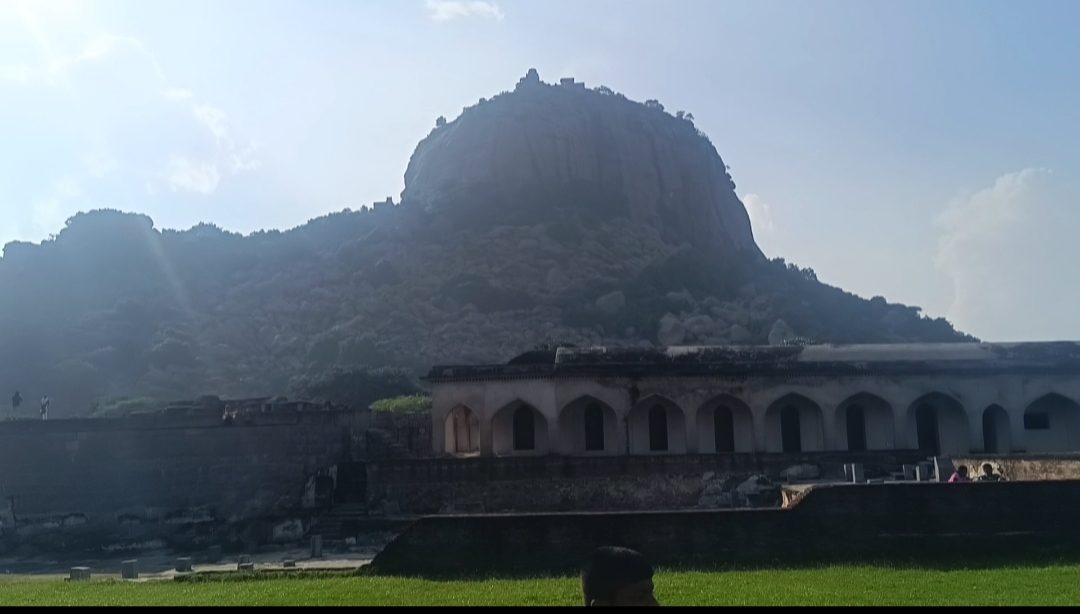 Vellore, Tiruvannamalai & Gingee: Forts, Temples and Auroville in 4 Days