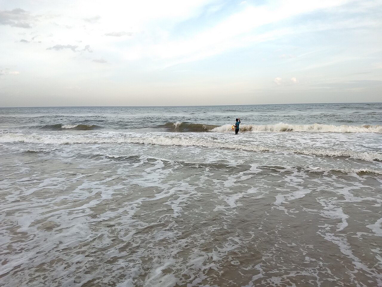 Paradise Beach Chunnambar