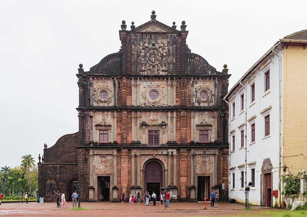Goa in 4 Days: Old Goa Churches, Portuguese Forts and the North Goa Beaches