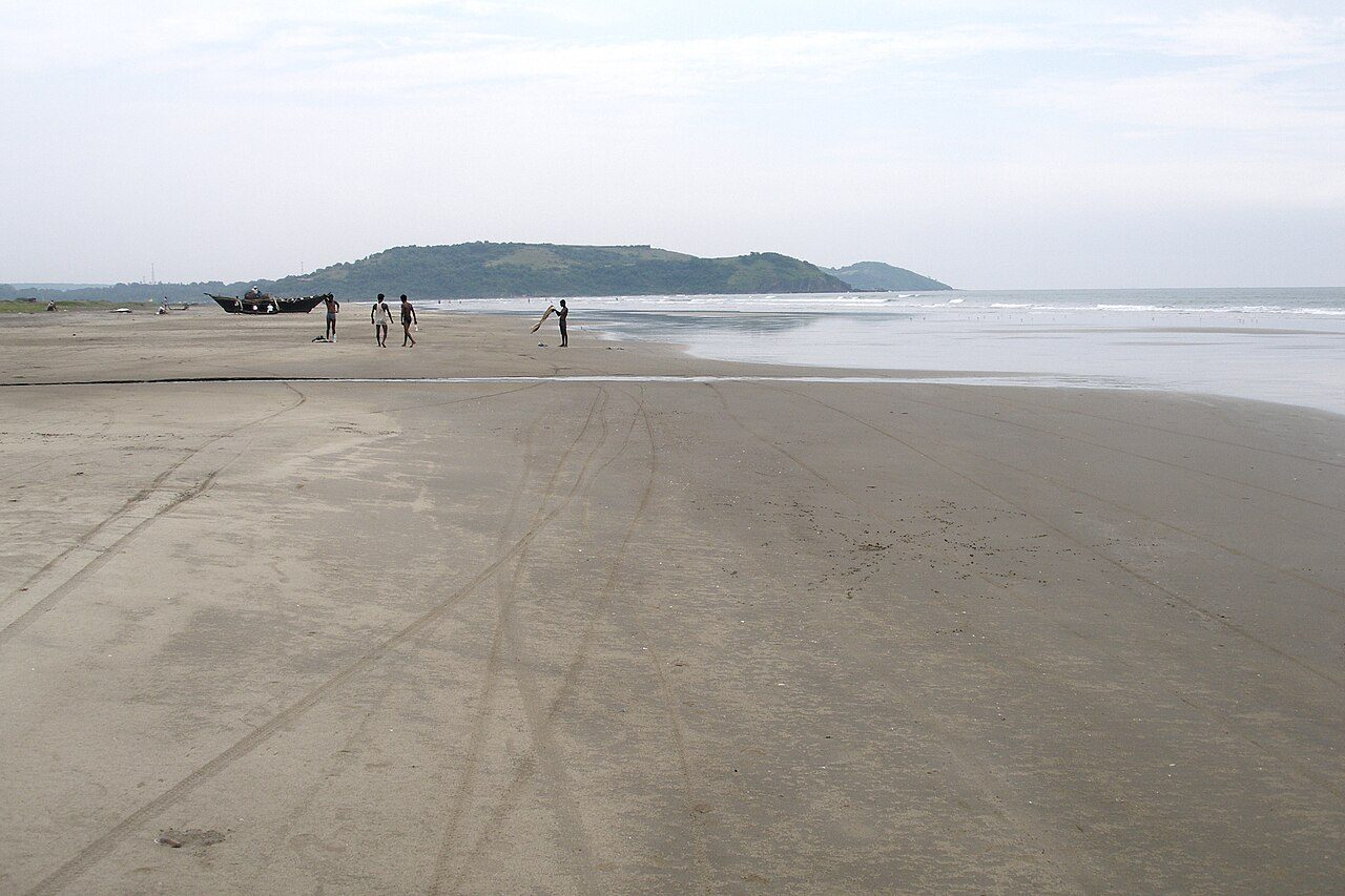 Morjim Beach