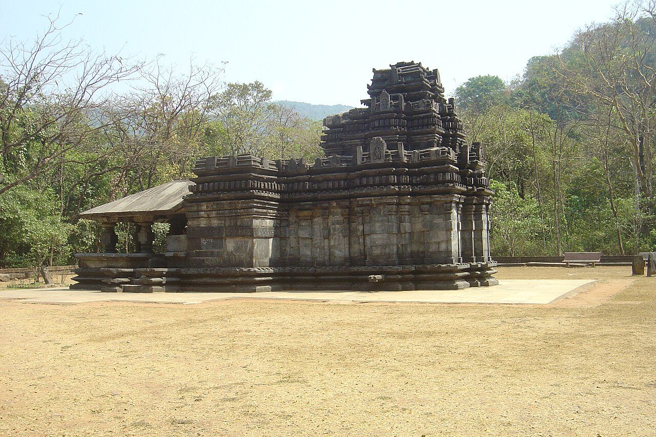 Tambdi Surla Mahadev Temple