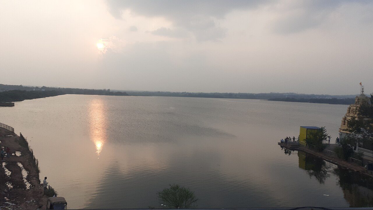 Unkal Lake