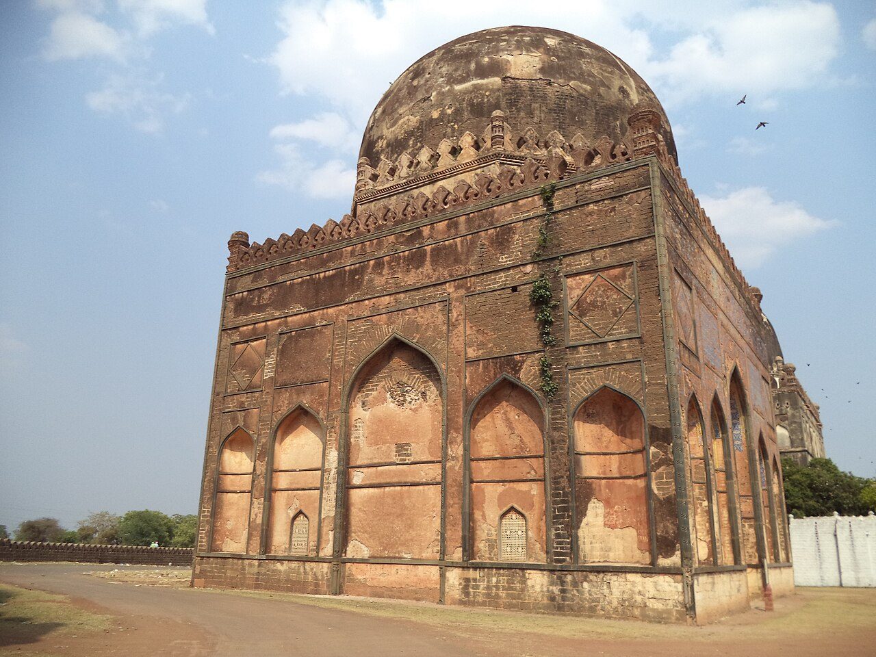 Bahmani Tombs Ashtur