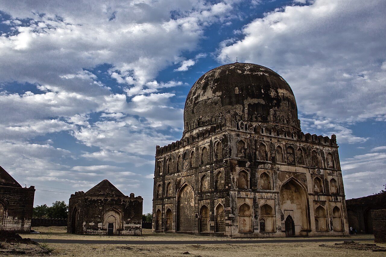 Bahmani Tombs Ashtur