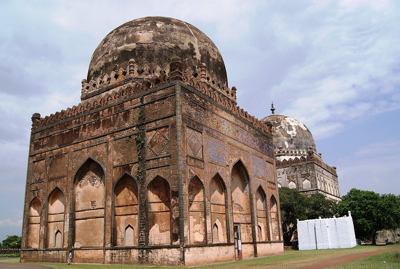 Bahmani Tombs Ashtur
