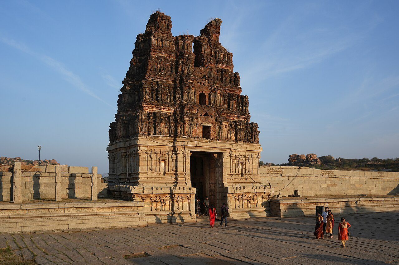 Hampi & Heritage North: Hampi, Badami, Pattadakal and Bijapur in 4 Days