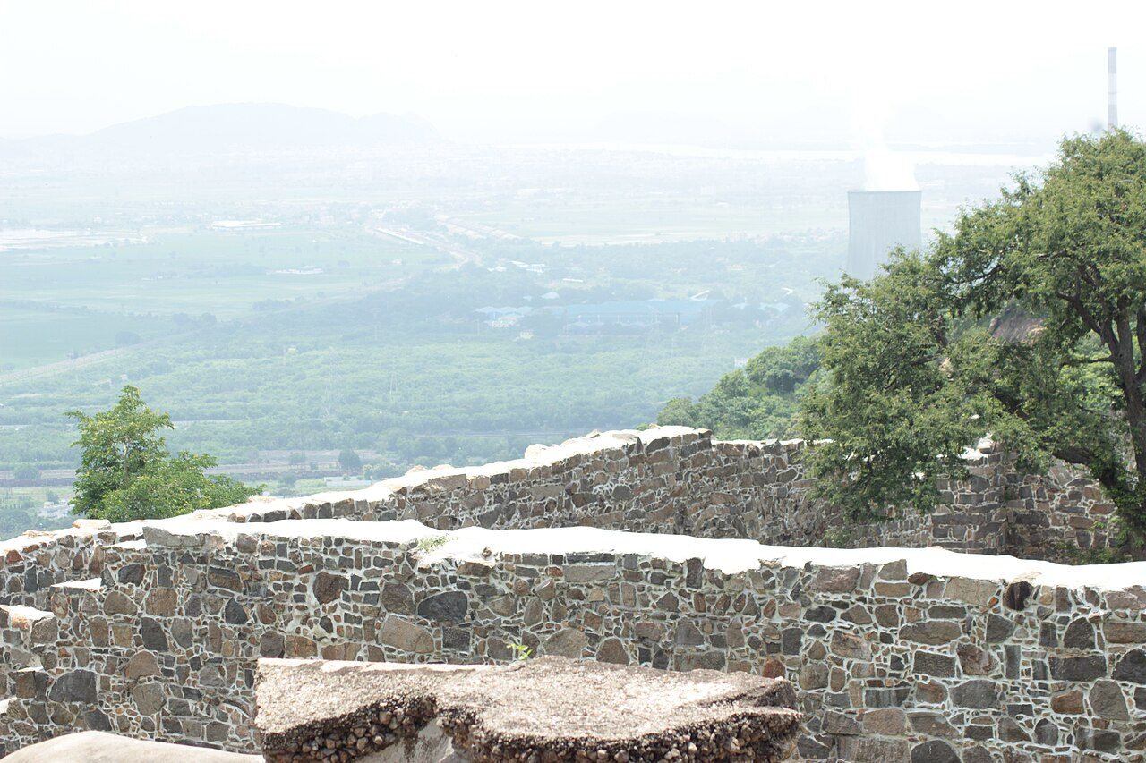 Kondapalli Fort