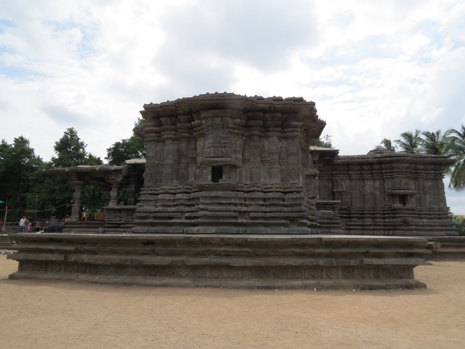 Thousand Pillar Temple