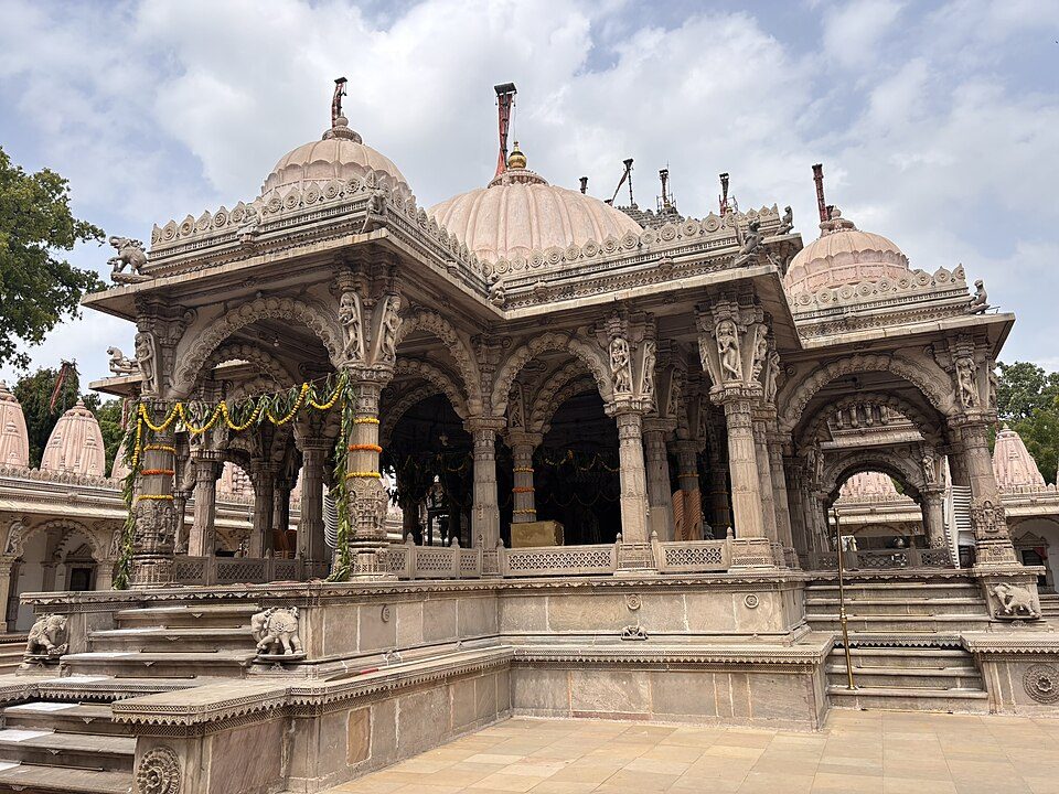Hutheesing Jain Temple