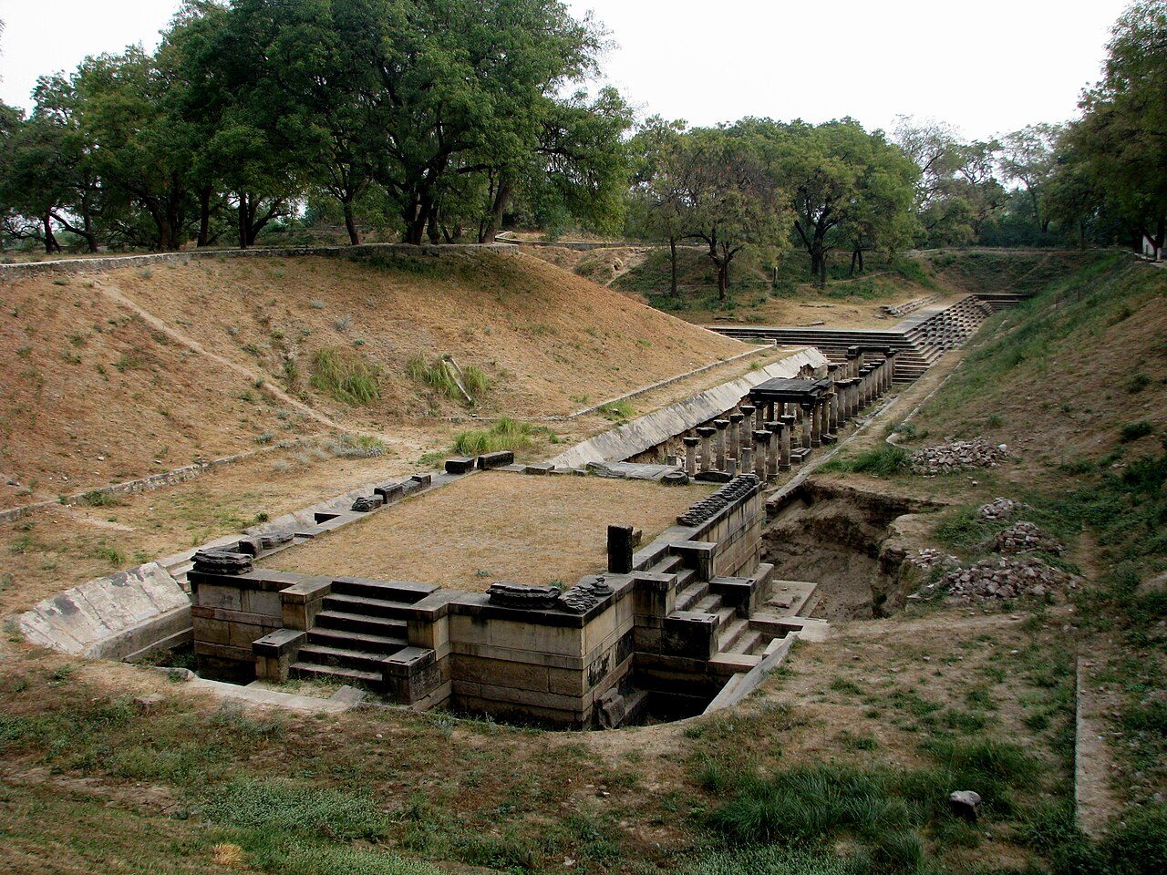 Sahasralinga Talav