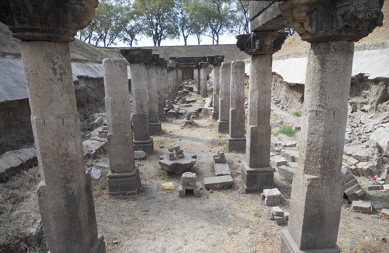 Sahasralinga Talav