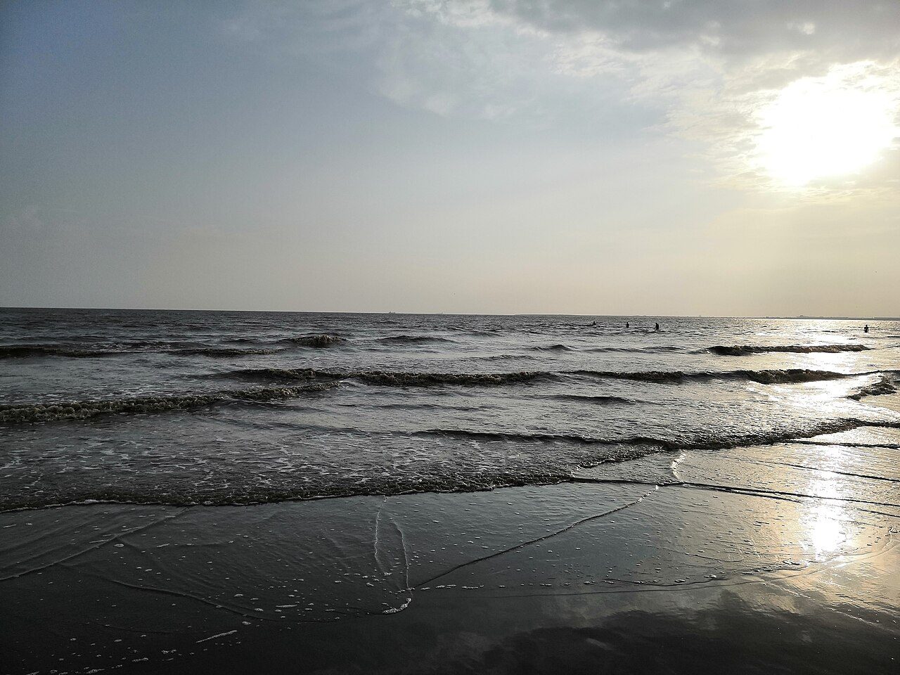 Dumas Beach