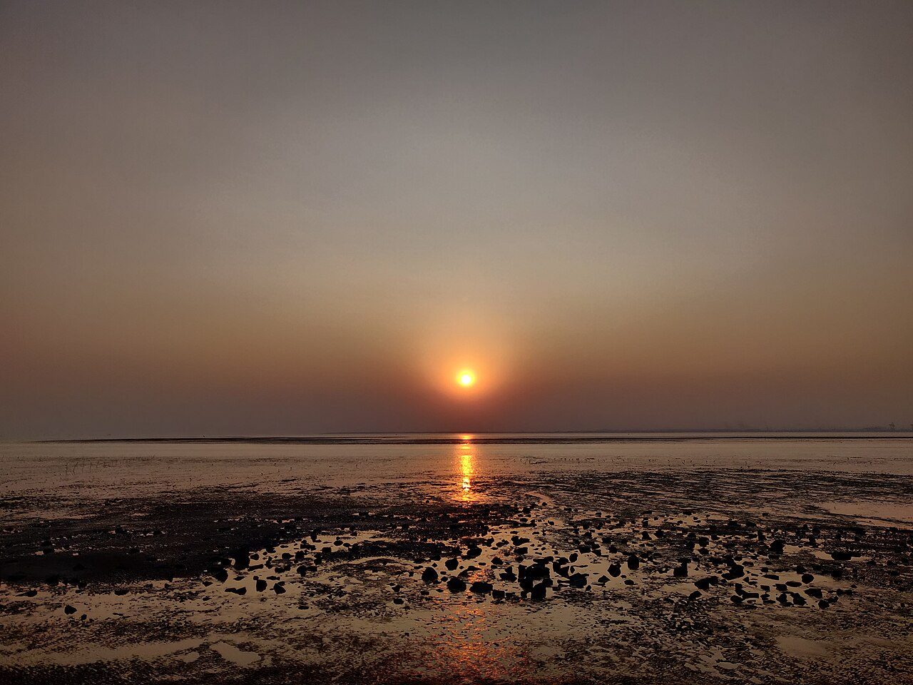 Dumas Beach