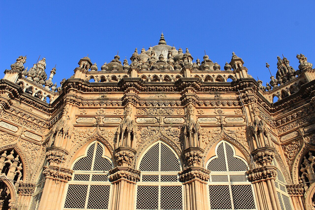 Mahabat Maqbara