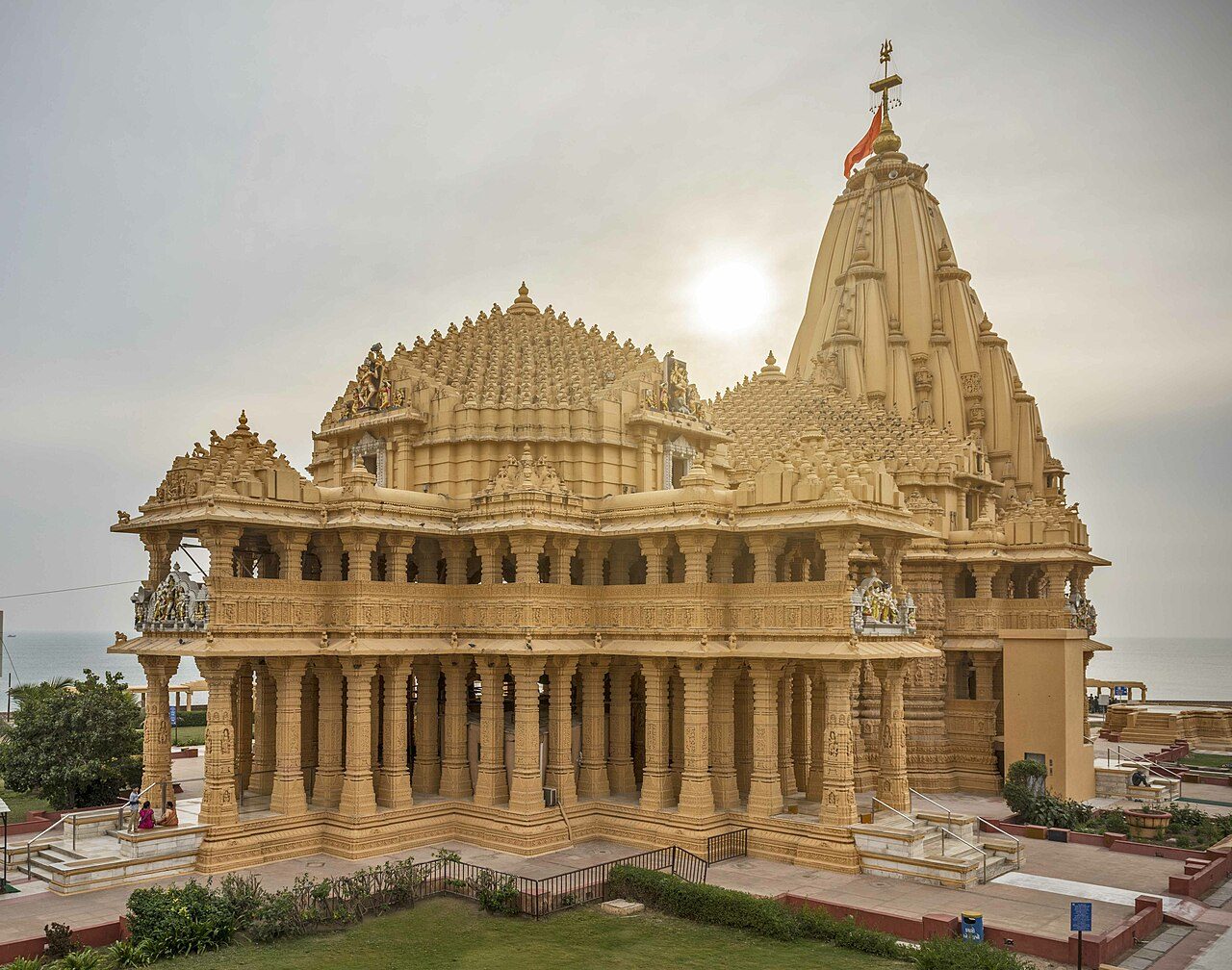 Saurashtra in 5 Days: Junagadh, Gir Lions, Somnath and Dwarka