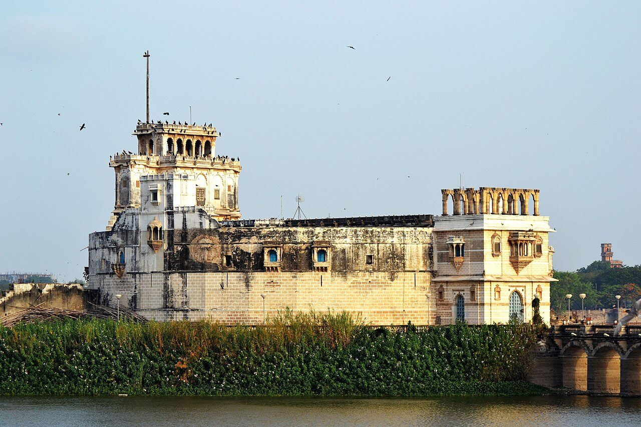 Lakhota Lake