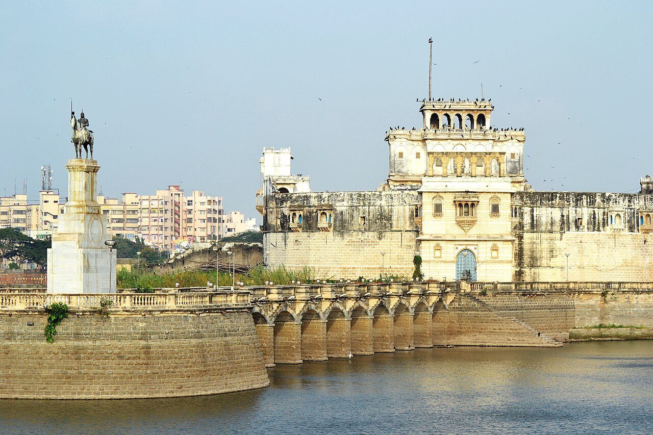 Lakhota Lake