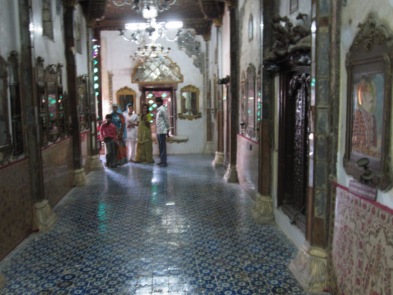 Aina Mahal