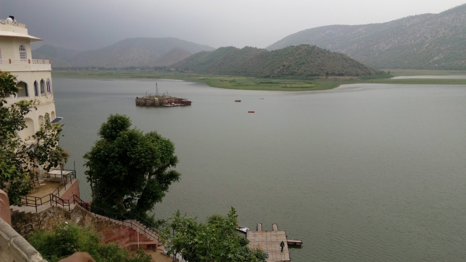 Siliserh Lake
