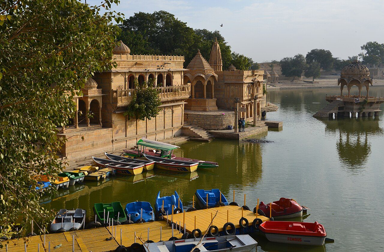 Gadisar Lake