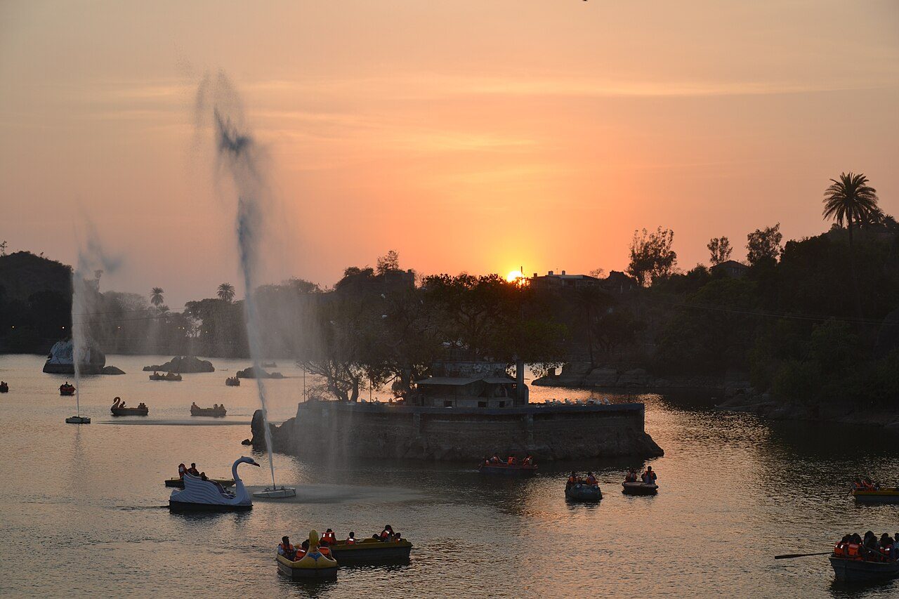 Nakki Lake