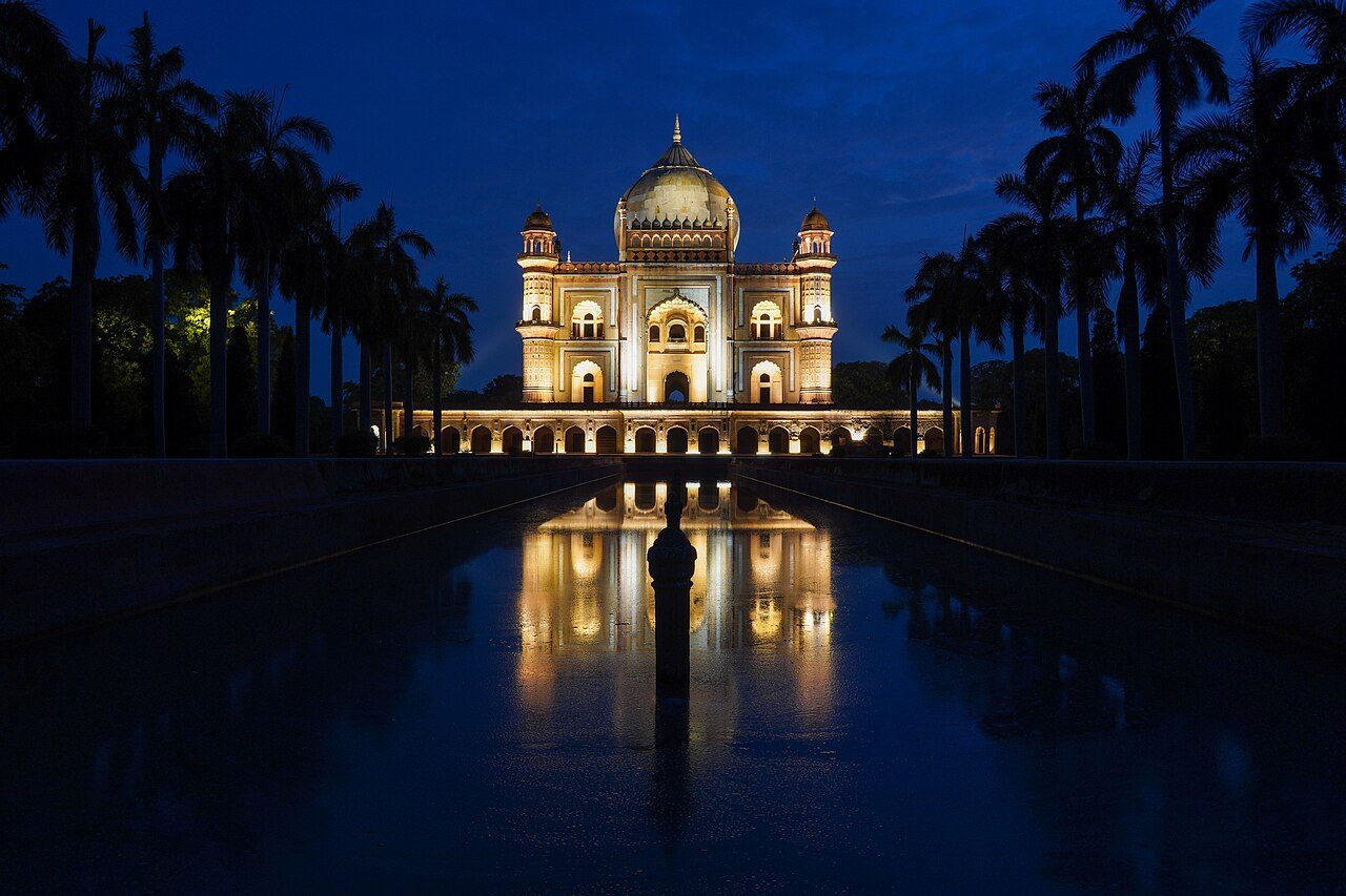 Safdarjung Tomb