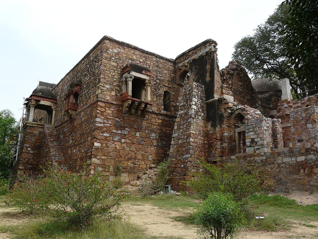 Hauz Khas Complex