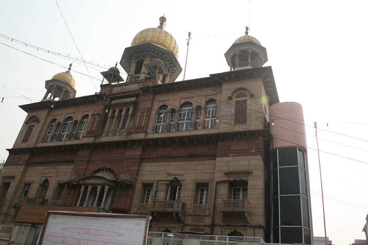 Gurudwara Sis Ganj Sahib