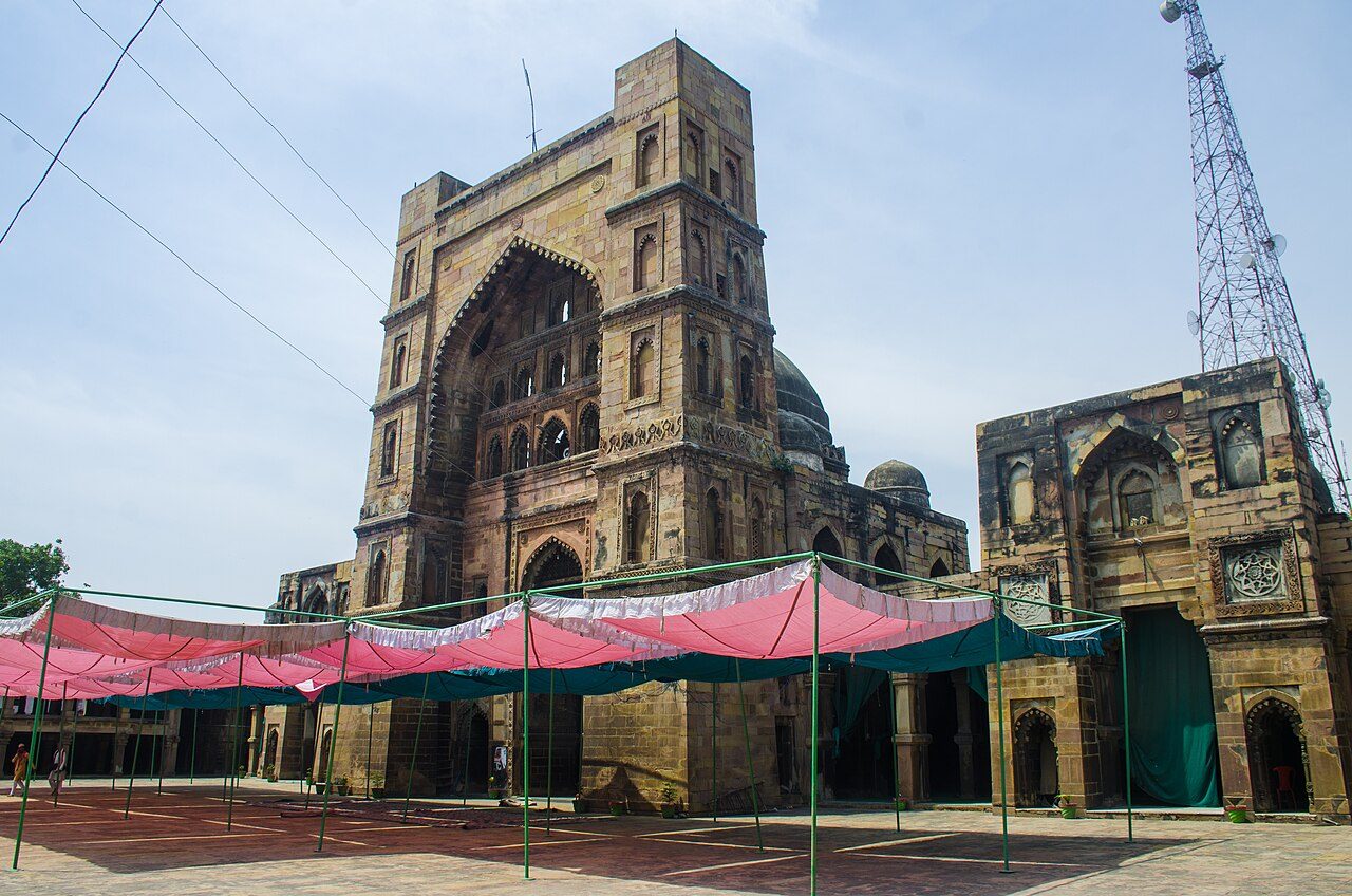 Atala Masjid