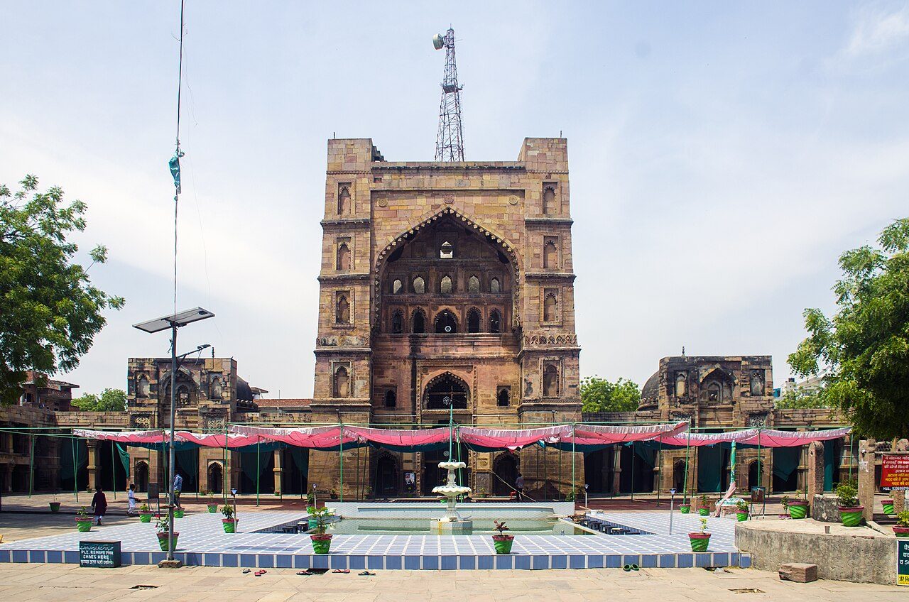 Atala Masjid