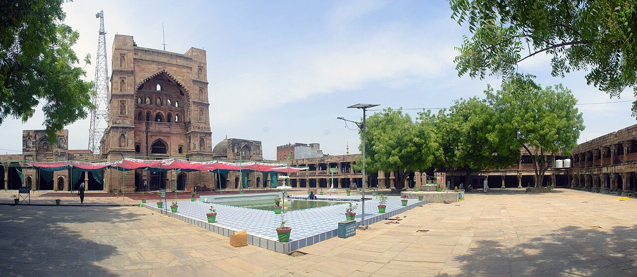 Atala Masjid