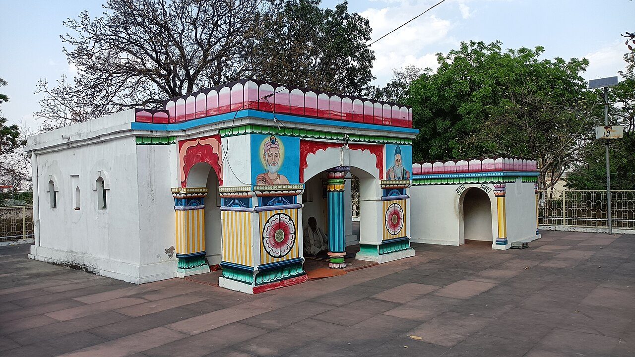 Kabir Samadhi Maghar