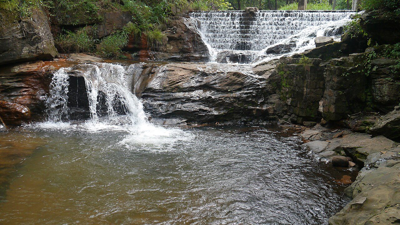 Bee Falls