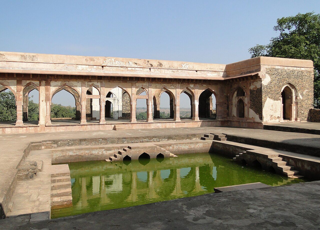 Baz Bahadur Palace