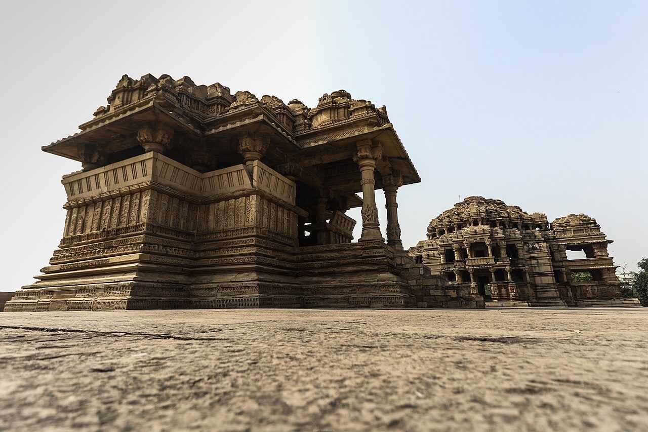 Sas Bahu Temple