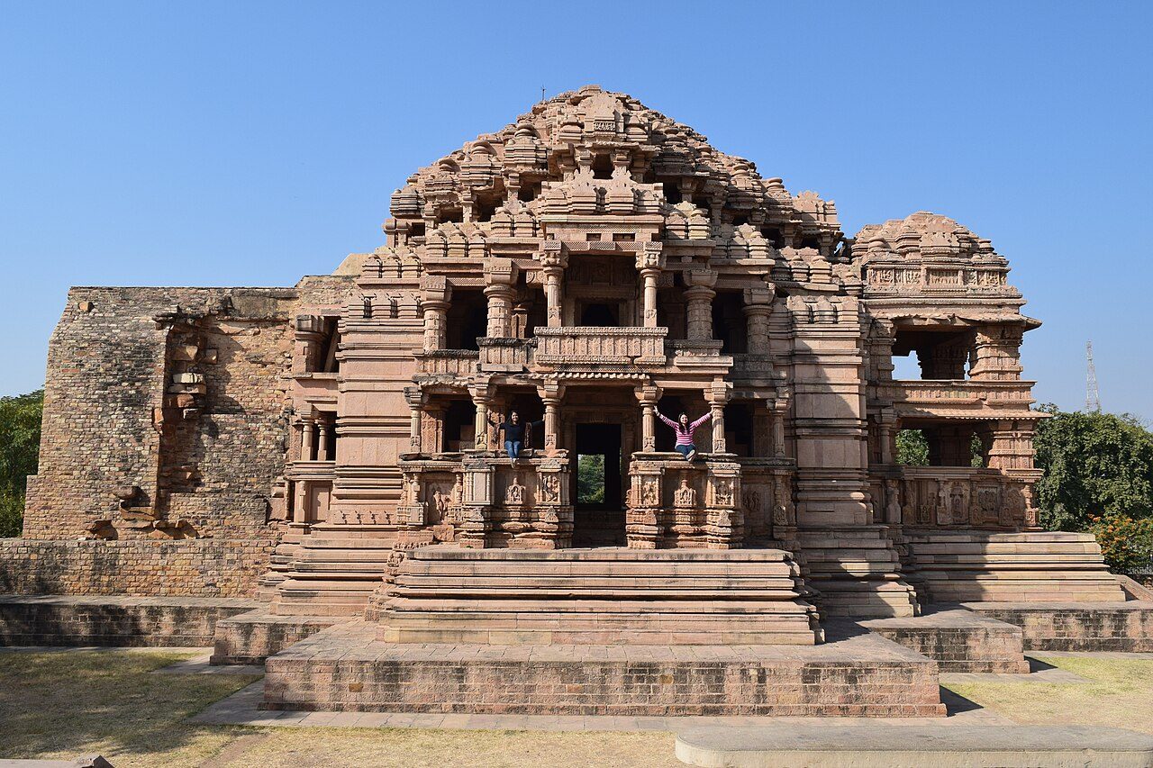 Sas Bahu Temple