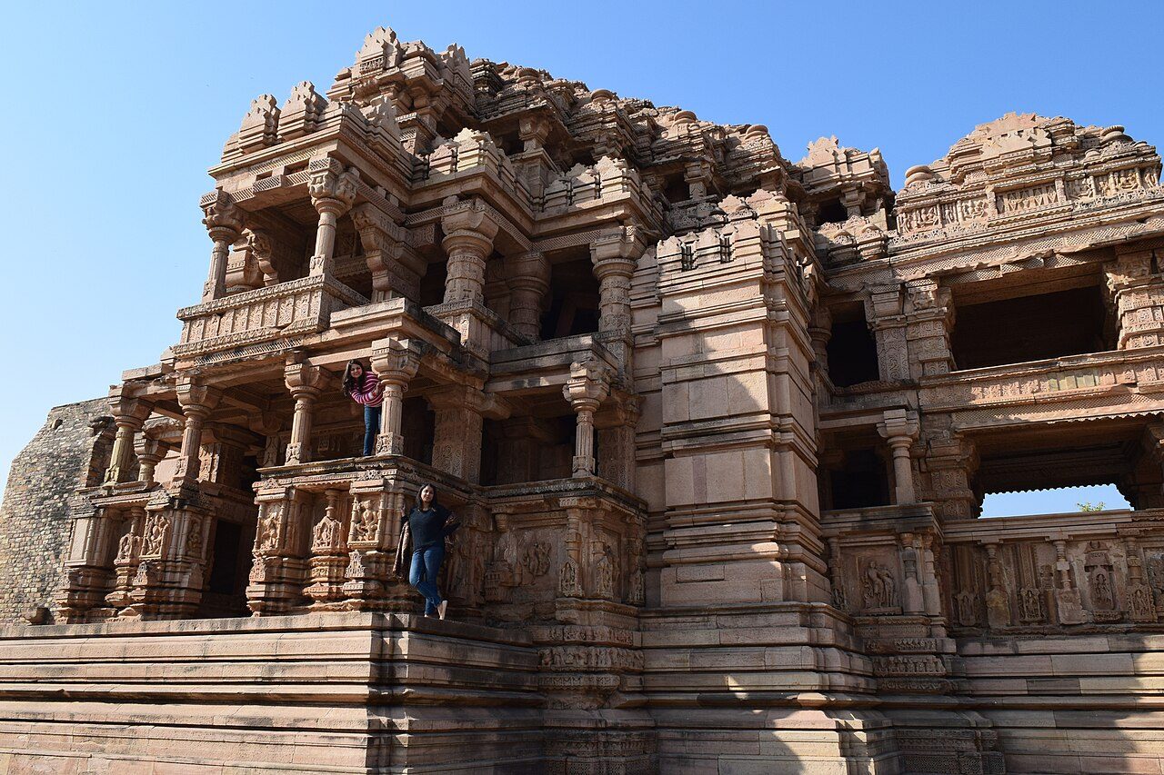 Sas Bahu Temple