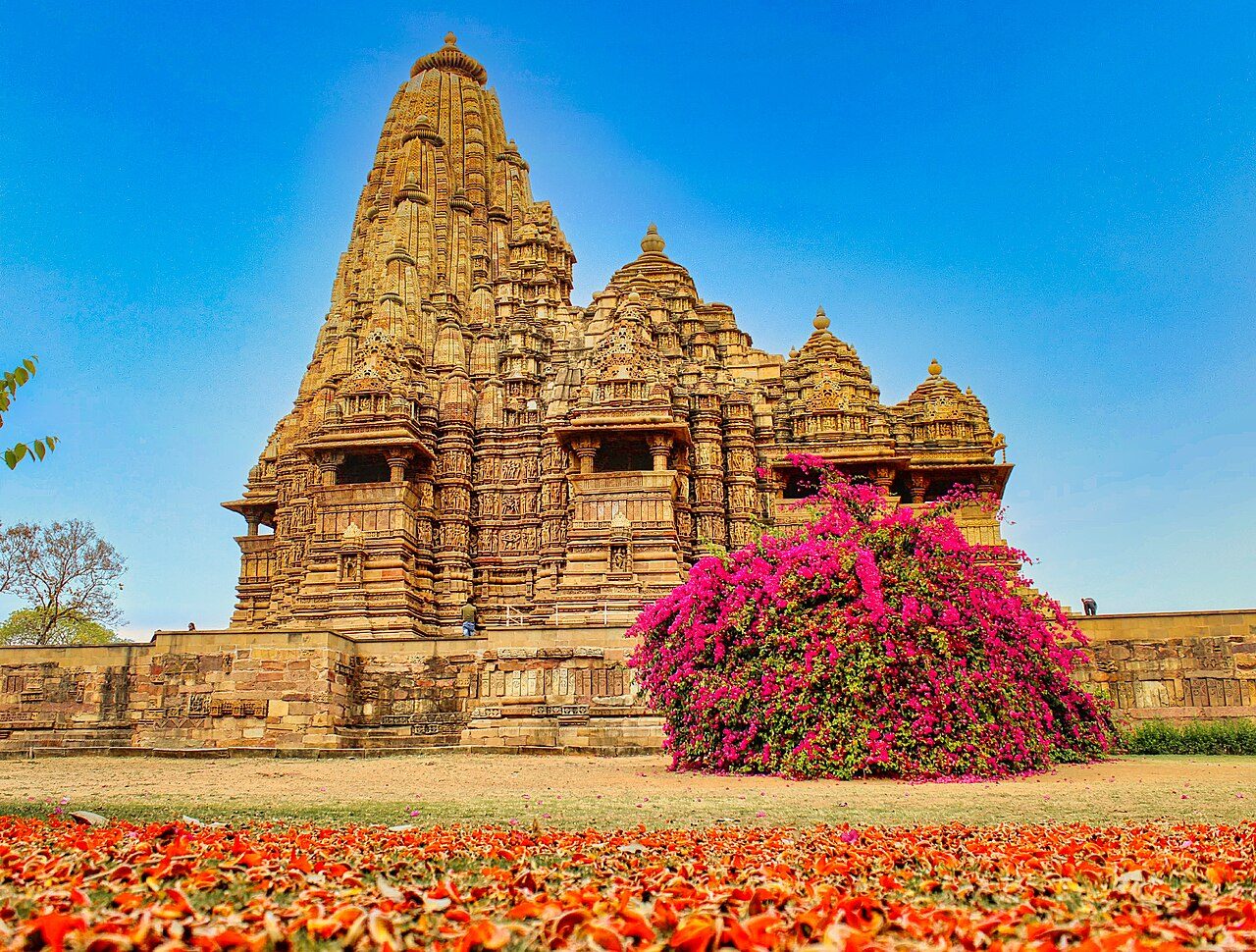 Gwalior, Orchha and Khajuraho in 5 Days: Forts, Temples and Panna